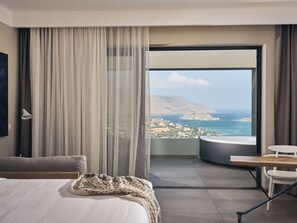 Junior Suite (Sapphire Zen Suite with outdoor jetted tub) | 1 bedroom, premium bedding, in-room safe, free WiFi