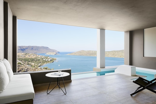 Junior Suite (Sapphire Zen Suite with private pool) | View from room