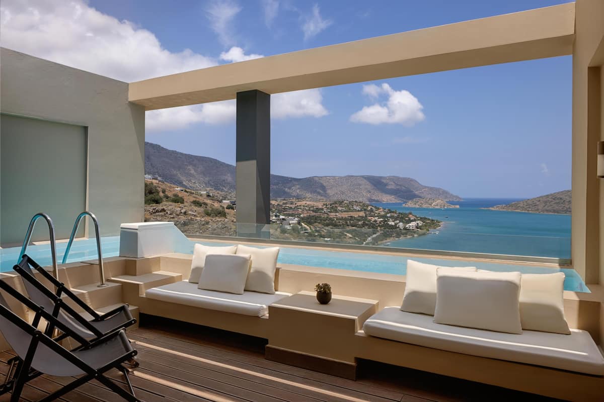 Sapphire Zen Suite, private pool | Pemandangan dari bilik