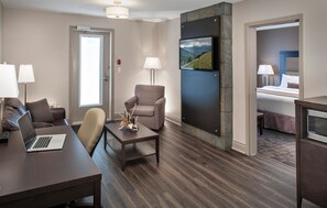In-room safe, desk, iron/ironing board, free WiFi