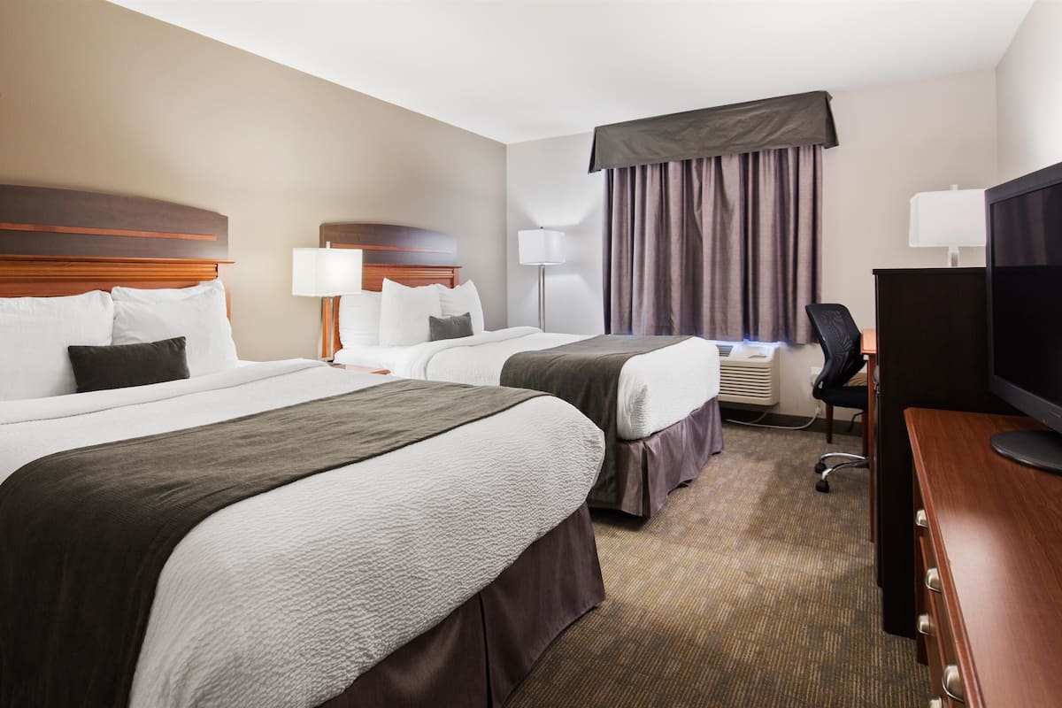 In-room safe, desk, iron/ironing board, free WiFi