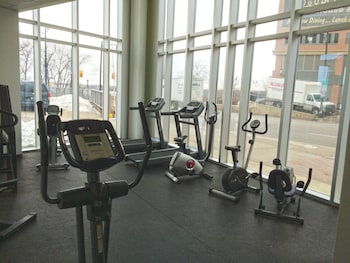Fitness center at Oakes Hotel Overlooking the Falls