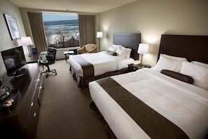 View from room - Oakes Hotel Overlooking the Falls (Niagara Falls)