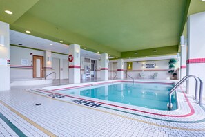 Piscine intérieure