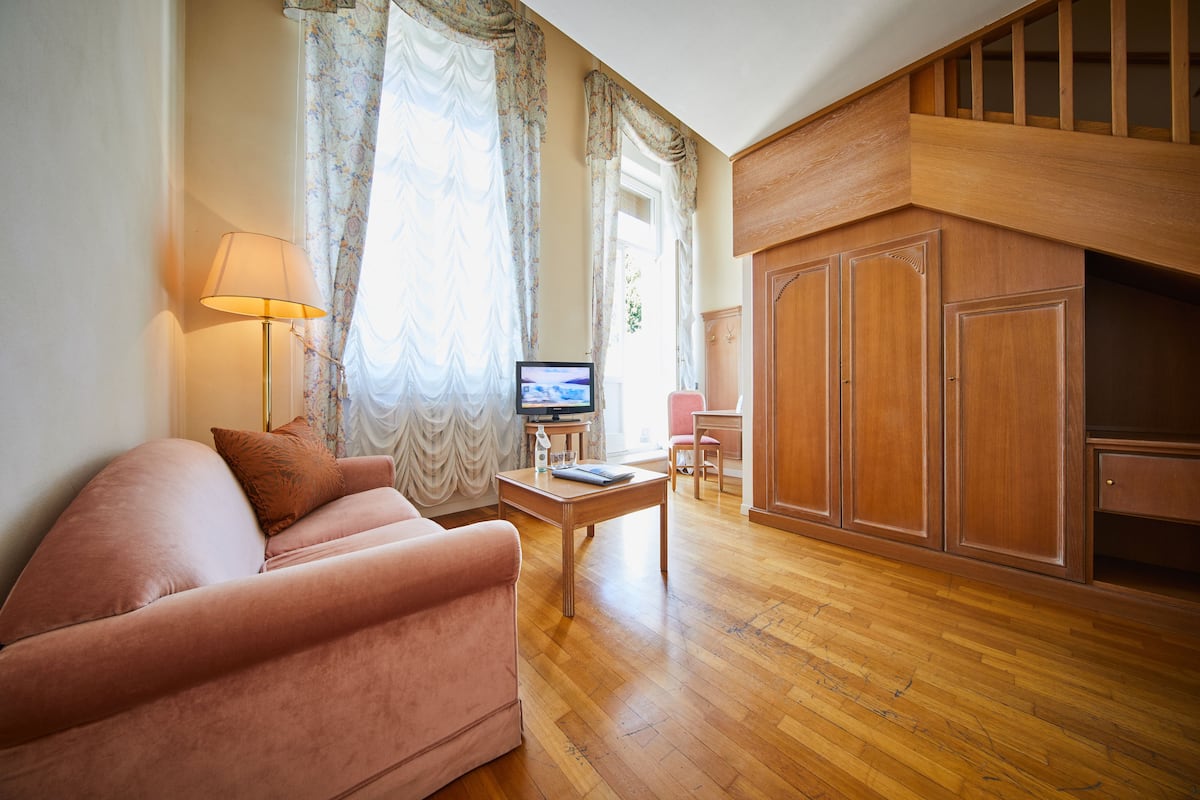 Duplex | Living area | LCD TV