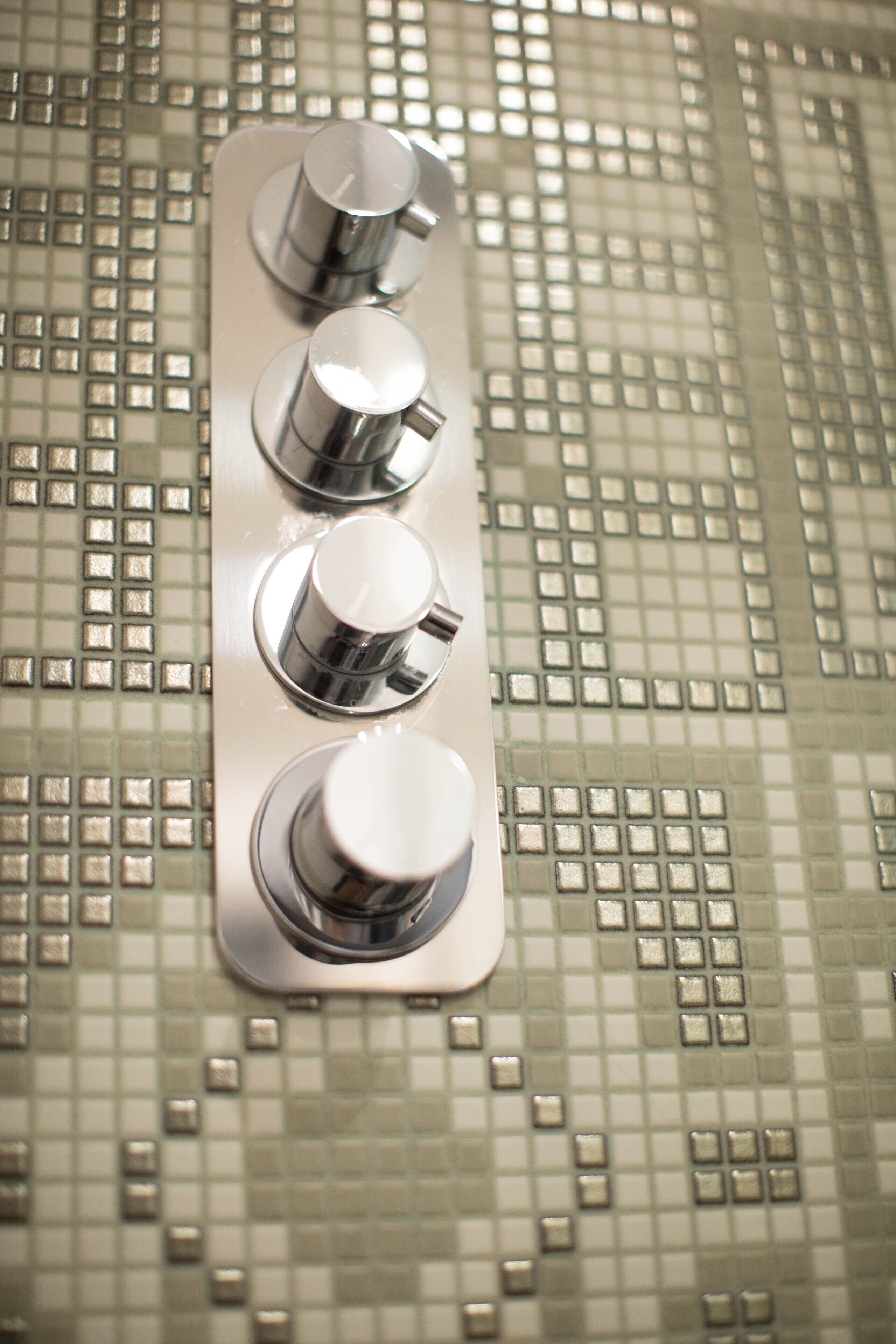 suite junior front annex building ground floor | bathroom | free toiletries, hair dryer, bidet, towels