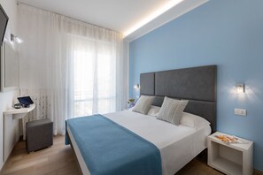 Superior Double Room | 1 bedroom, in-room safe, desk, laptop workspace - Hotel Maria Serena (Rimini)