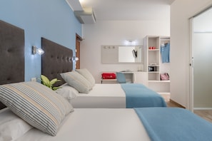 Superior Quadruple Room | 1 bedroom, in-room safe, desk, laptop workspace