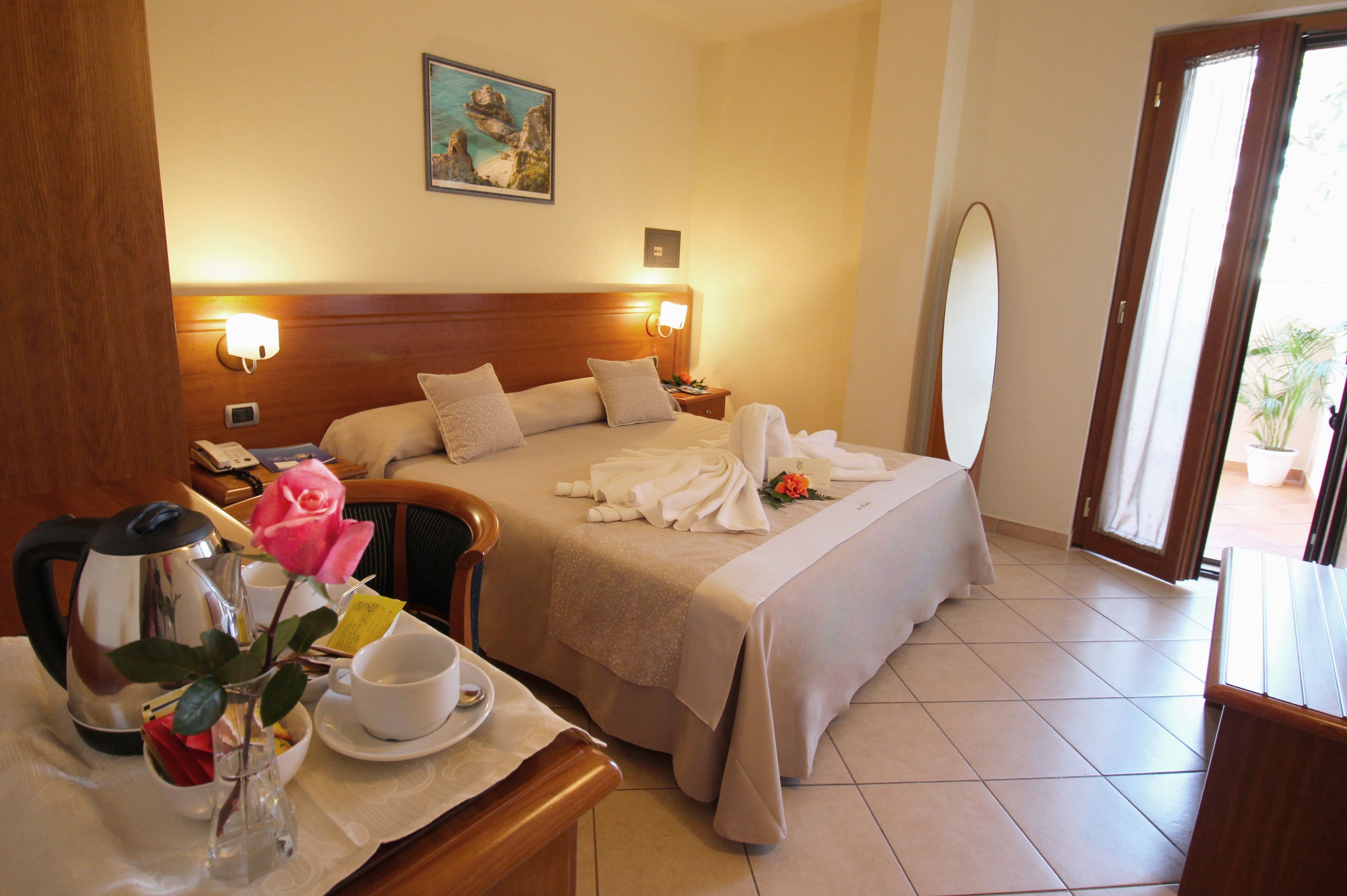 egyptian cotton sheets, premium bedding, select comfort beds