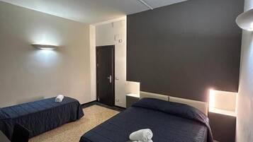 Tripla Executive | Una cassaforte in camera, una scrivania, tende oscuranti, Wi-Fi