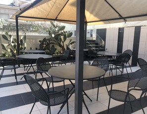 Terrace/patio - Hotel Palace (Varazze)