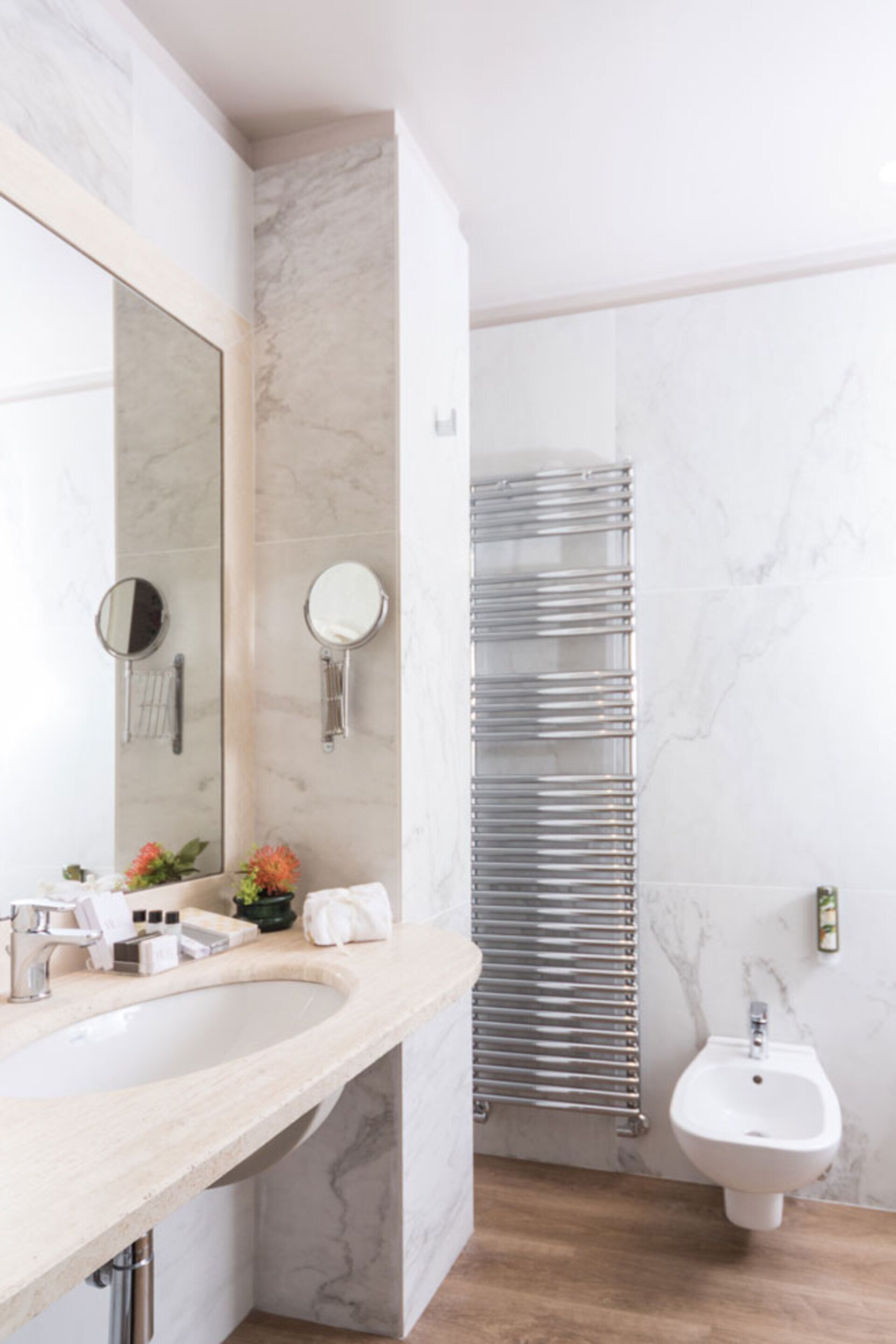 rainfall showerhead, free toiletries, hair dryer, bidet