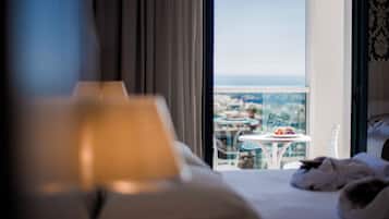 Daunenbettdecken, Minibar, Zimmersafe, Verdunkelungsvorhänge