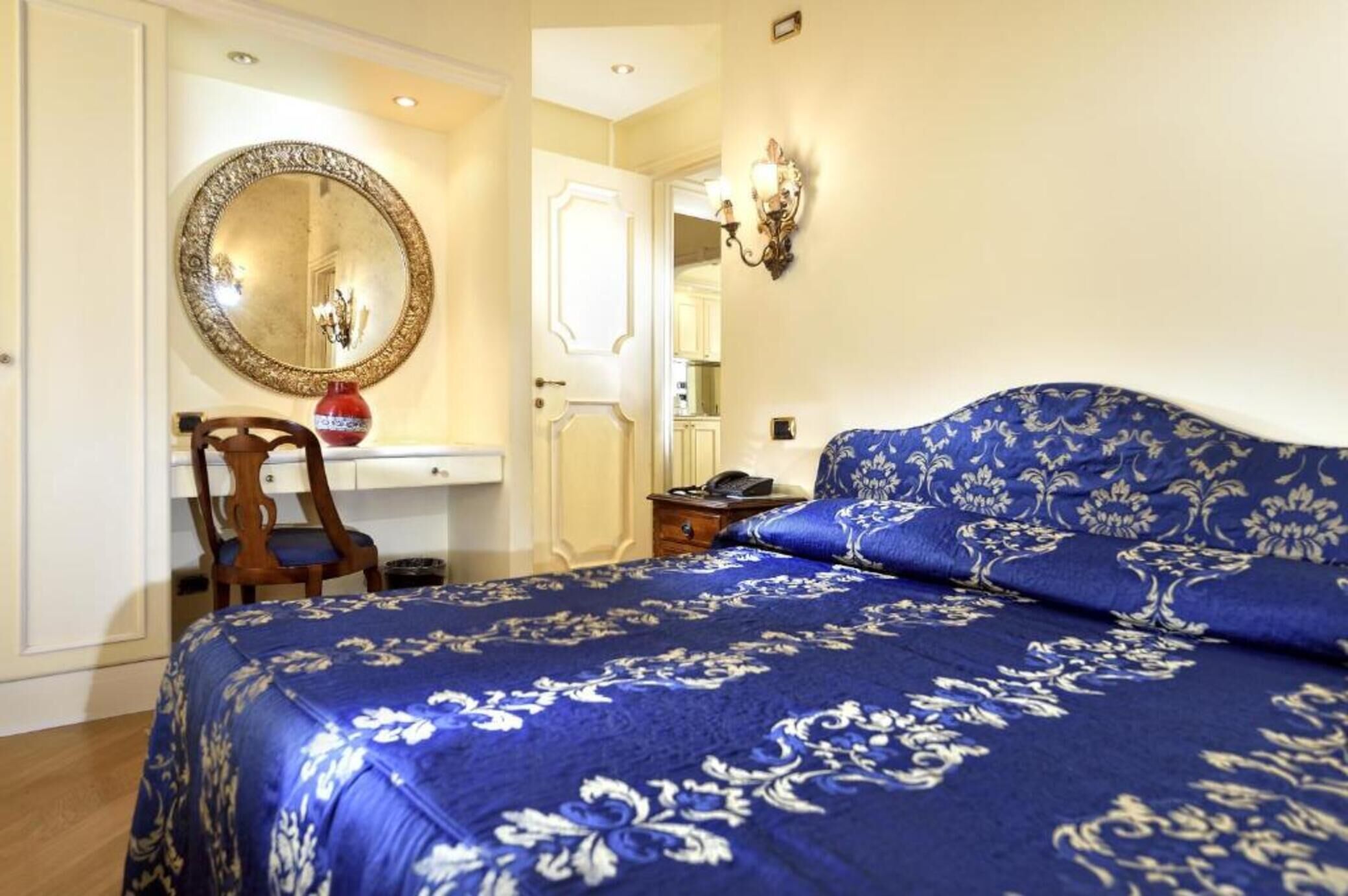 1 bedroom, in-room safe, individually furnished, desk