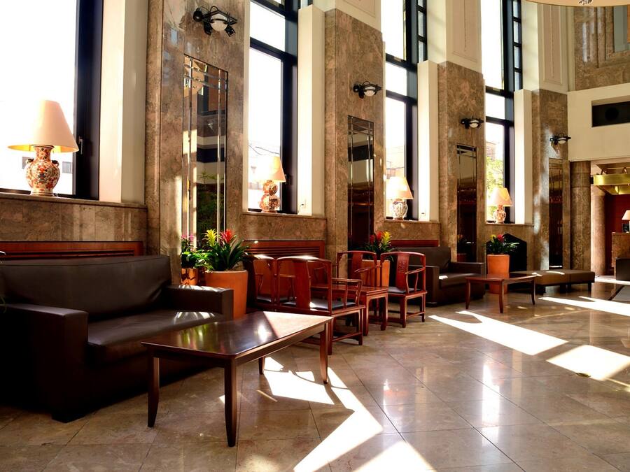 Check-in/check-out kiosk