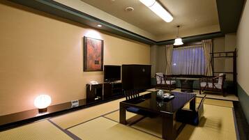 xx Traditional Room, Non Smoking (Japanese-Style) | Living room | 32-inch LCD TV with digital channels