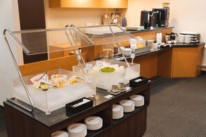 Daily buffet breakfast for a fee - Kurashiki Royal Art Hotel (Kurashiki)