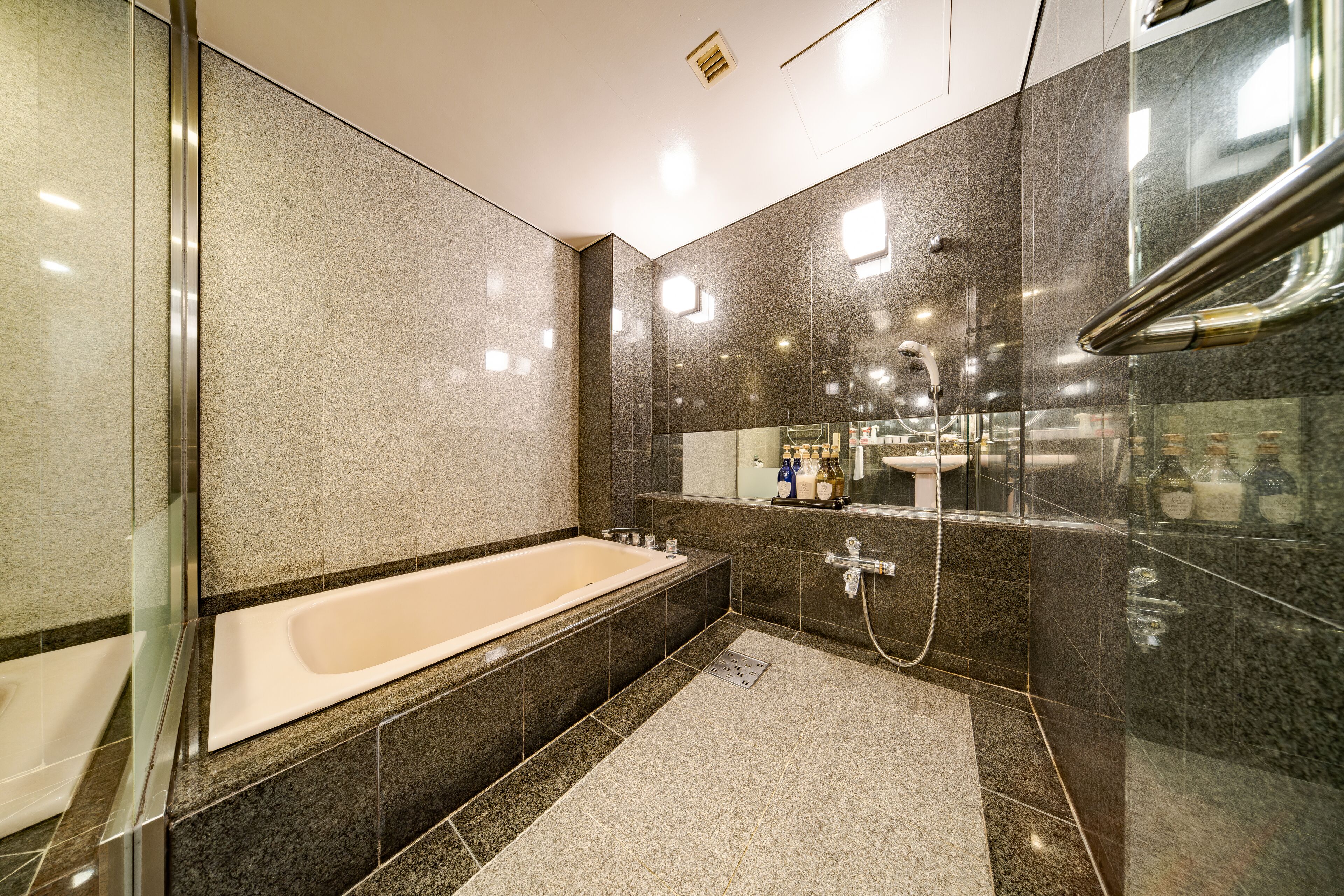 separate bathtub and shower, deep-soaking bathtub, free toiletries