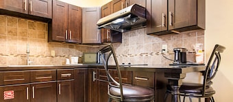 Quality Inn & Suites Glenmont - Albany South