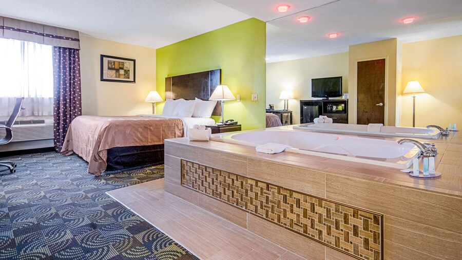 Quality Inn & Suites Glenmont - Albany South