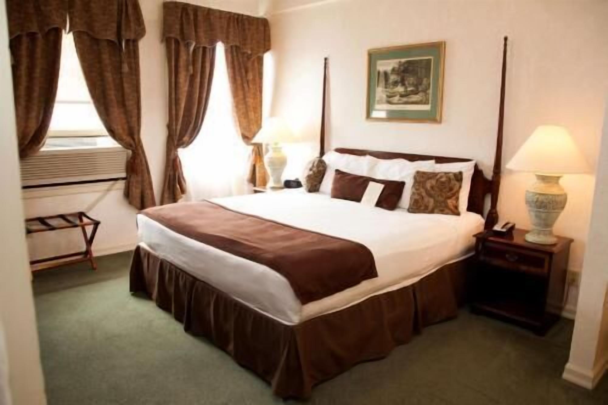 In-room safe, individually decorated, individually furnished