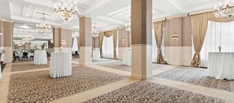Genetti Hotel, SureStay Collection by Best Western