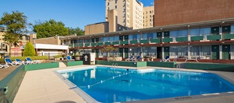 Genetti Hotel, SureStay Collection by Best Western