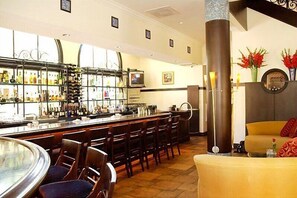 Bar (en la propiedad)