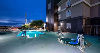 La Quinta Inn & Suites by Wyndham New Braunfels