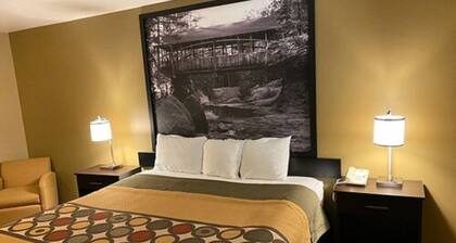 Super 8 by Wyndham Eau Claire WI