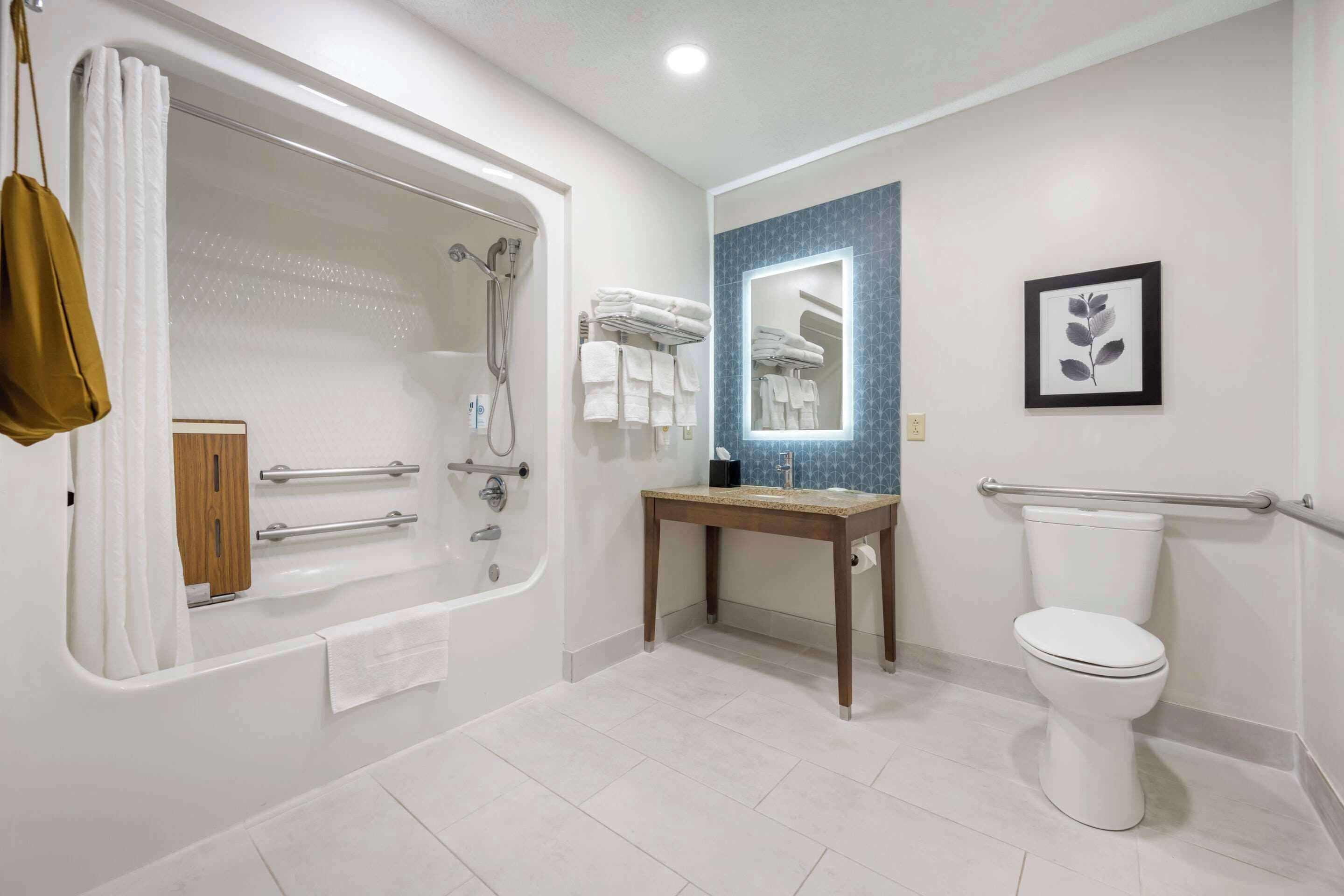 room, 2 queen beds, accessible, non smoking | bathroom | combined shower/bathtub, free toiletries, hair dryer, towels