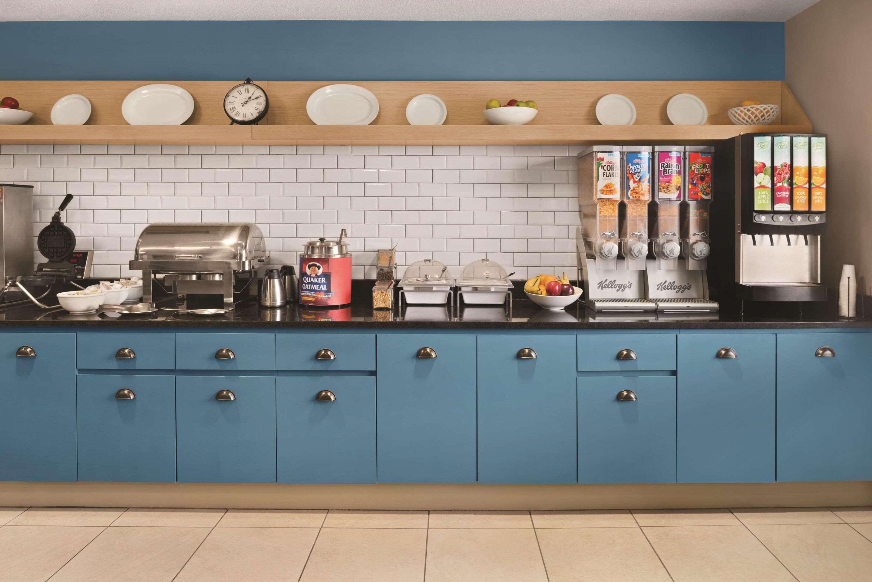 free daily self-service breakfast