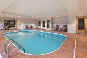 Una piscina cubierta