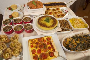 Breakfast buffet