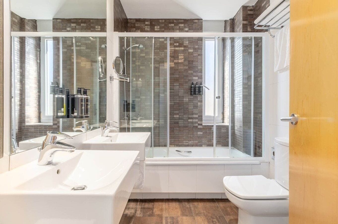 down duvets, minibar, in-room safe, desk