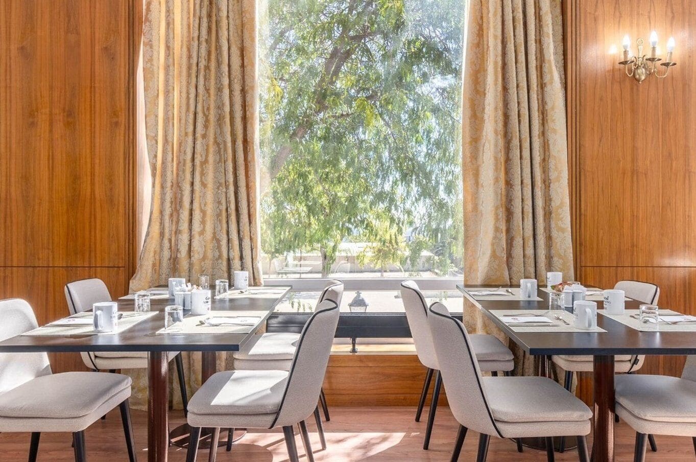 mediterranean cuisine, al fresco dining