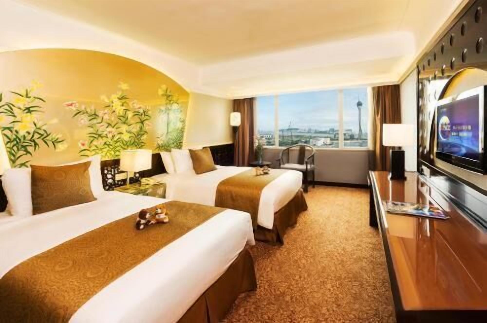 Minibar, in-room safe, free cribs/infant beds, free WiFi