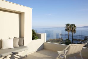 In-room safe, free WiFi, bed sheets - Mon Repos Palace - Adults Only (Corfu)