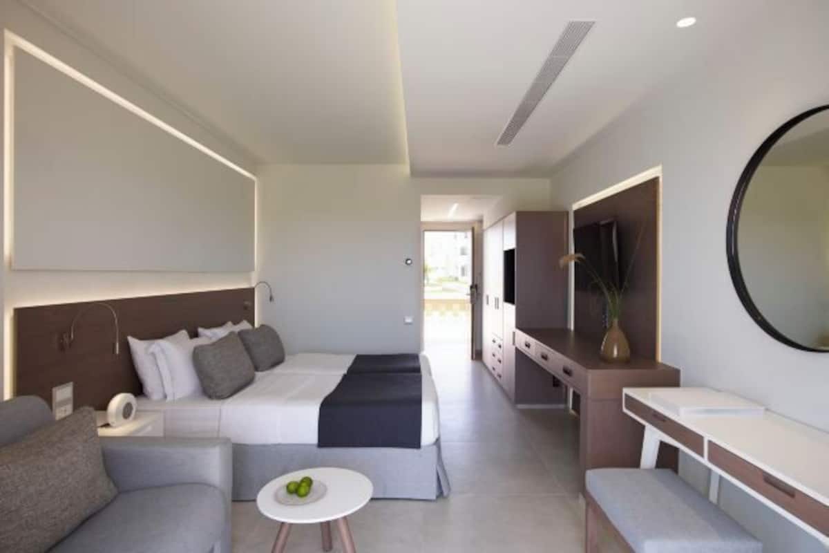 In-room safe, desk, blackout curtains, soundproofing