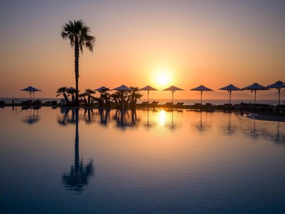 Neptune Luxury Resort