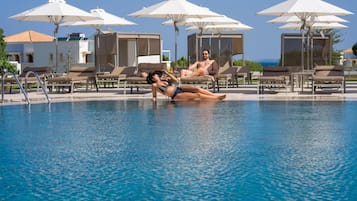 Indoor pool, 4 outdoor pools, pool umbrellas, sun loungers