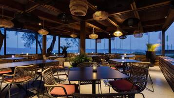 Bar (en el alojamiento)