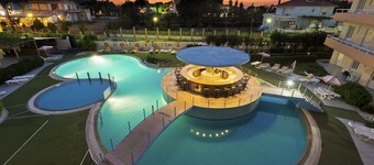 Bayside Hotel Katsaras