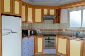 Apartamento, 1 habitación | 1 dormitorio, escritorio, sistema de insonorización y cunas gratuitas