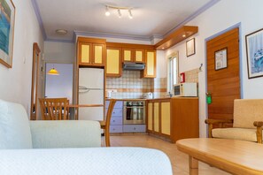 Apartment, 1 Schlafzimmer | Schreibtisch, schallisolierte Zimmer, kostenlose Babybetten