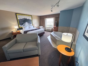 Suite, 1 King Bed, Non Smoking, Jetted Tub