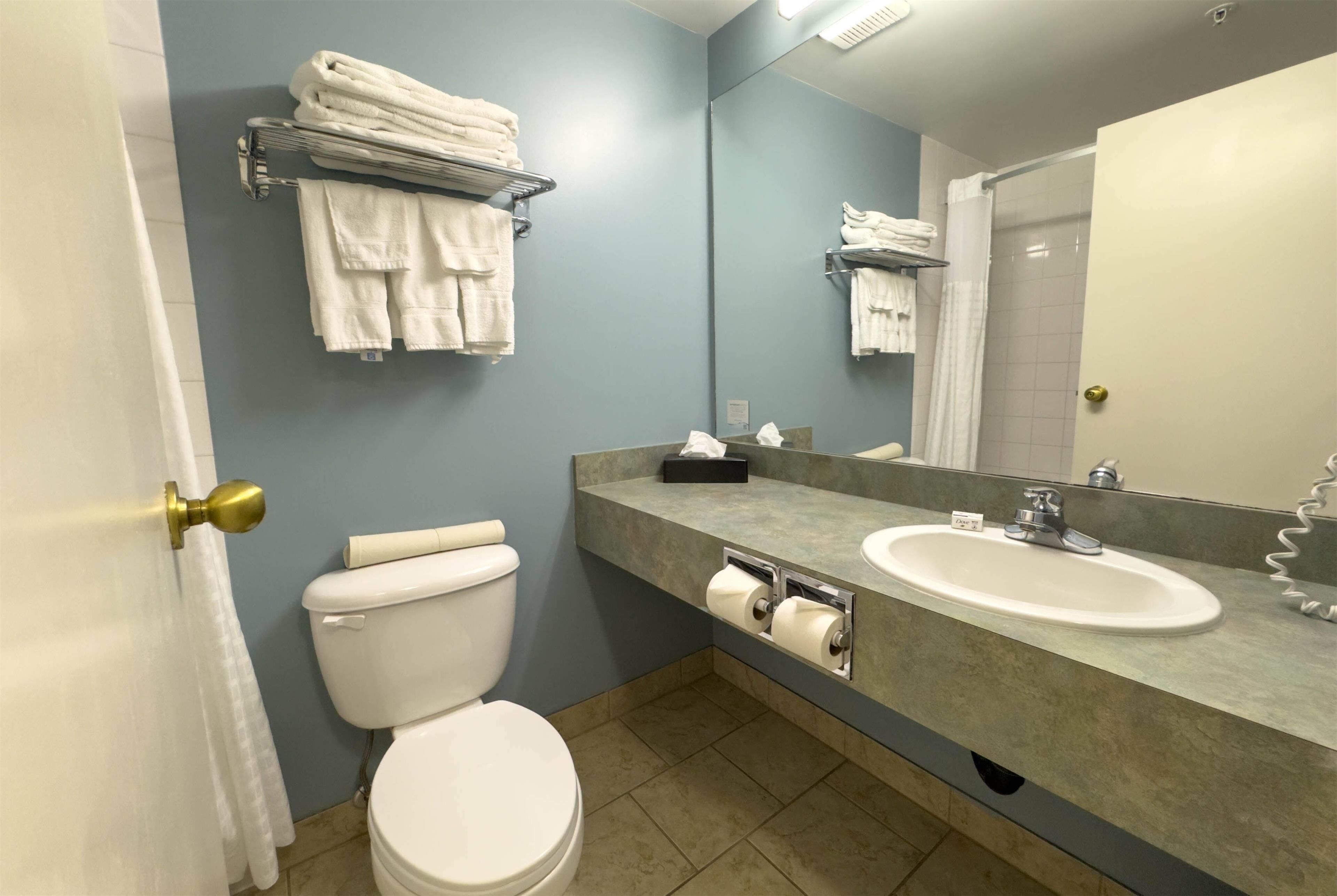Photo - Super 8 by Wyndham Edmonton South