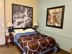 Suite, 1 Queen Bed with Sofa bed, Non Smoking | Desk, iron/ironing board, free cots/infant beds, free WiFi