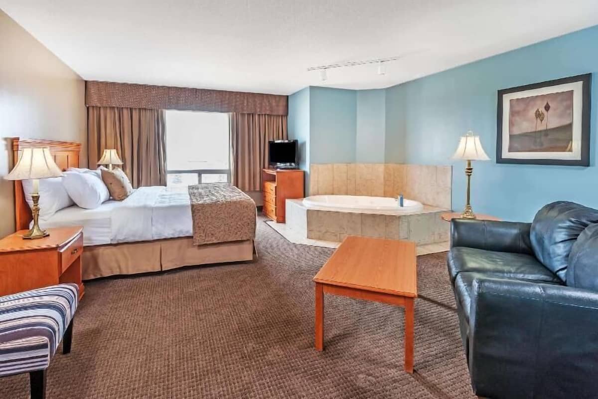 Schreibtisch, Bügeleisen/Bügelbrett, kostenlose Babybetten