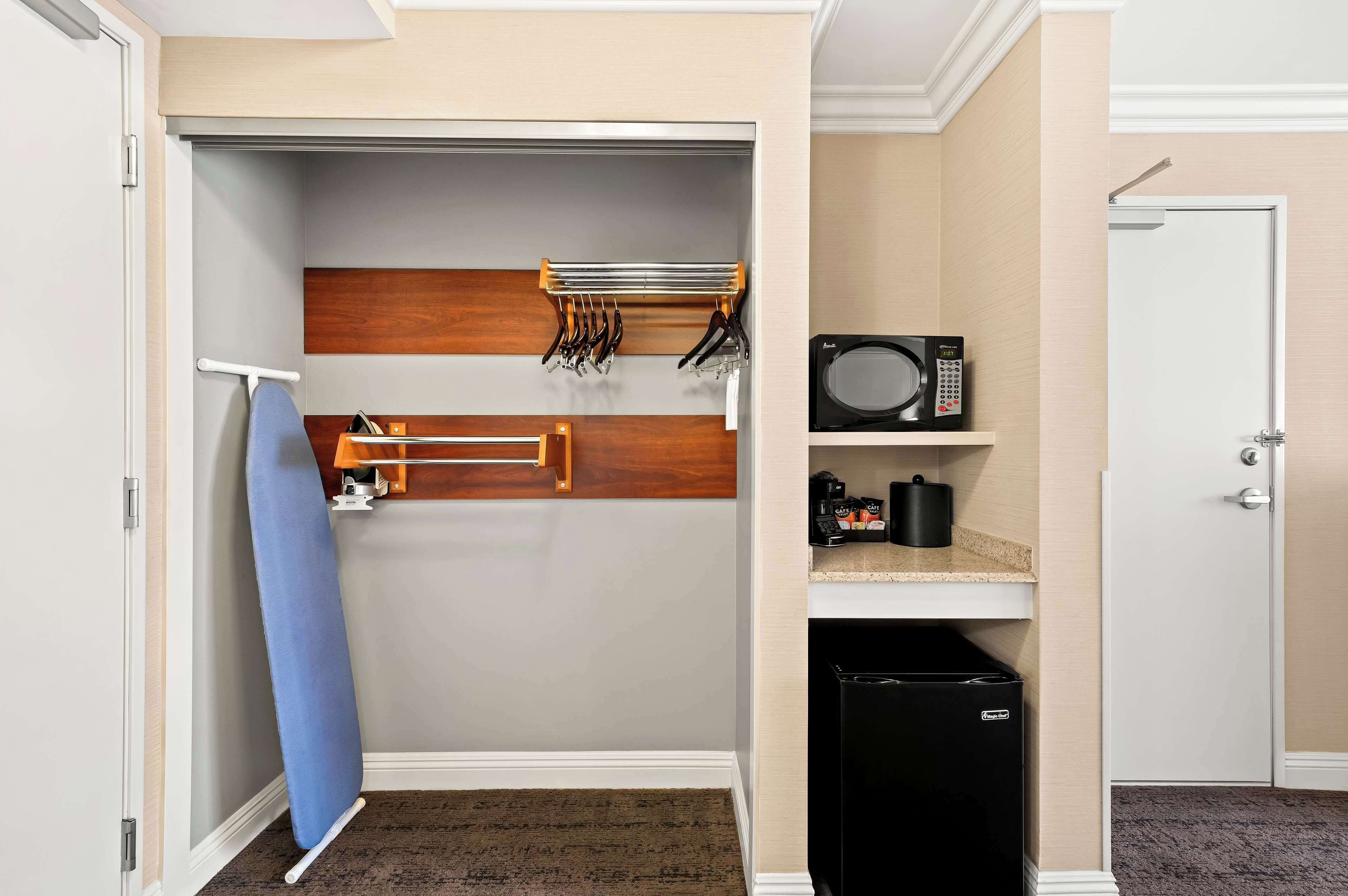 standard room, 2 queen beds, accessible, non smoking | 1 bedroom, premium bedding, down duvets, pillow-top beds